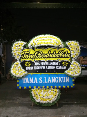 Papan Bunga Duka di Bagan Deli